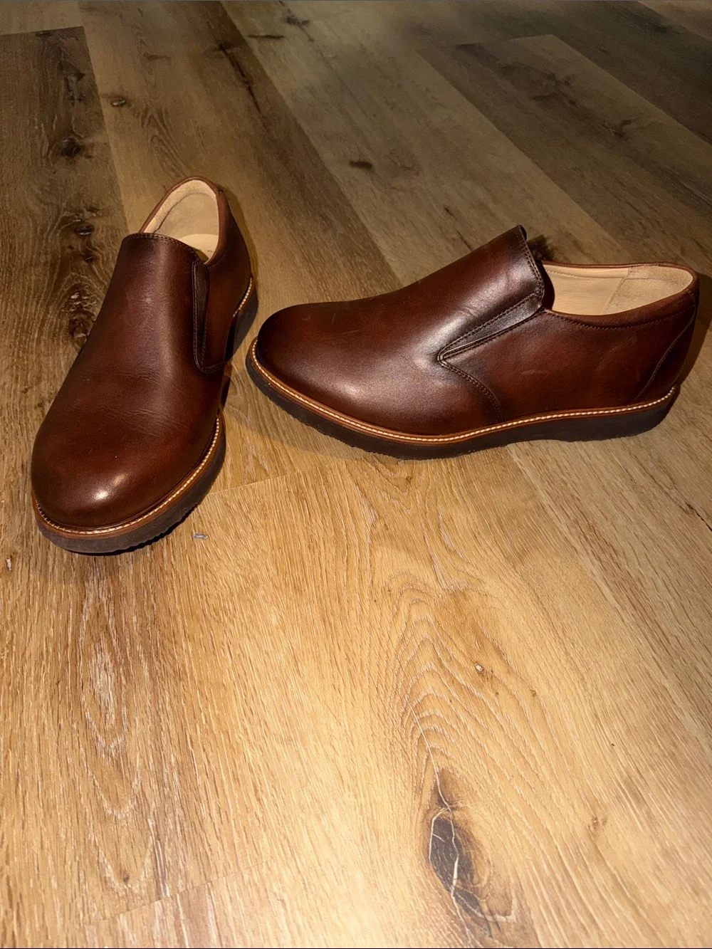 Men's Brown Leather Slip-On Loafers — Classic Comfort